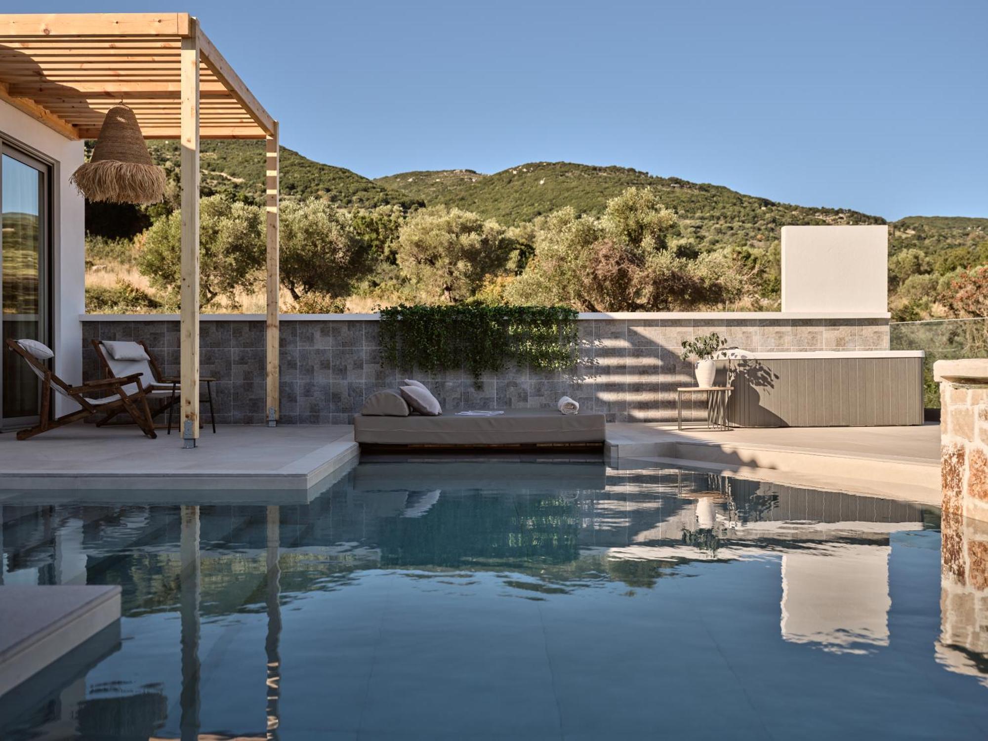 Ocean Luxury Villa Volímai